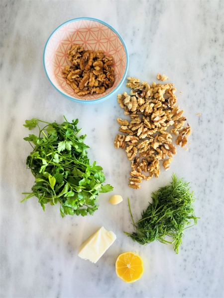 parsley walnut pesto ingredients