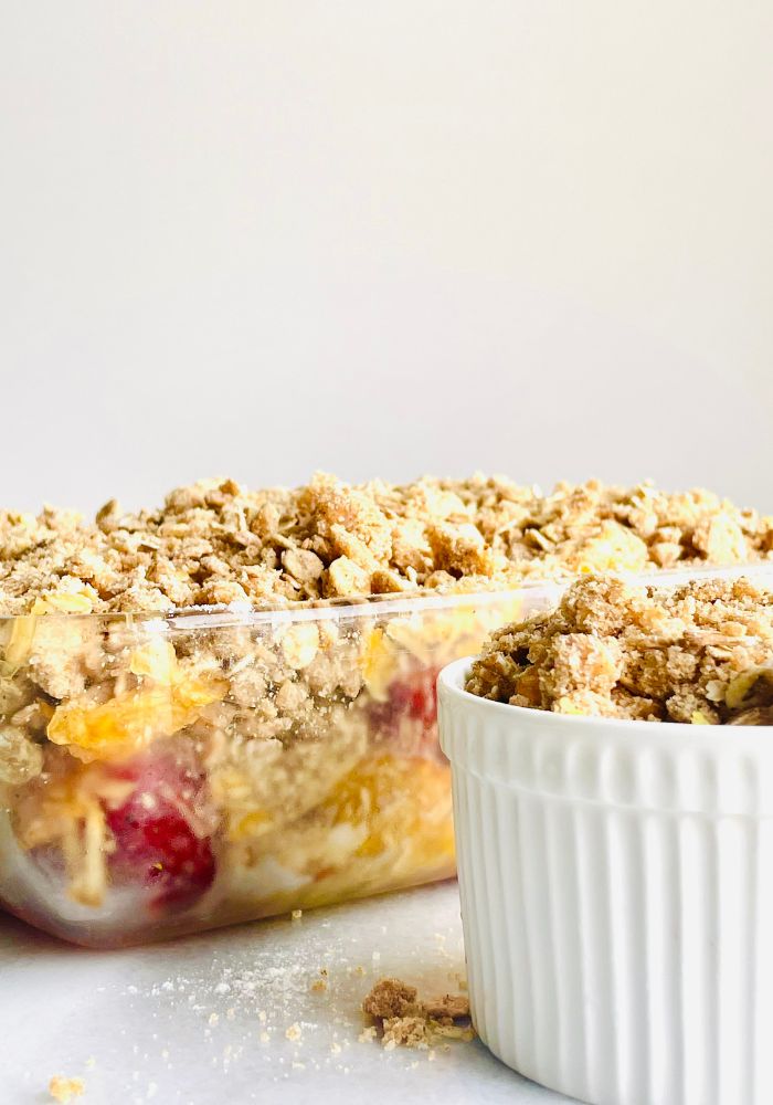 apple and strawberry crumble 