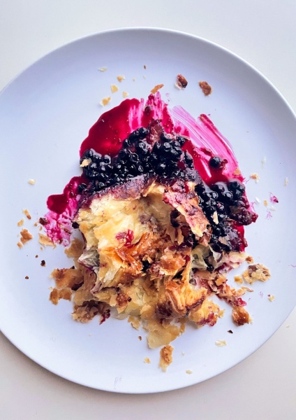 blueberry galette with puff pastry