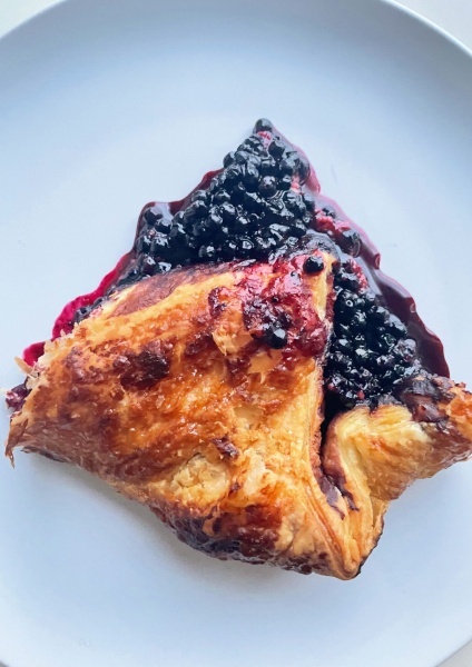 blueberry galette with puff pastry
