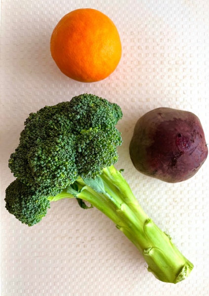 beetroot broccoli salad ingredients