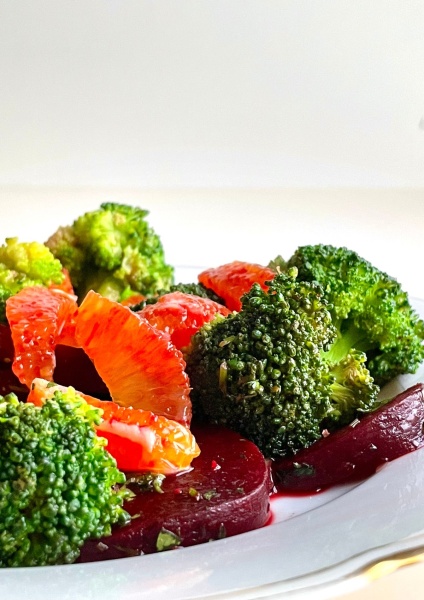 beetroot broccoli salad with blood orange segments